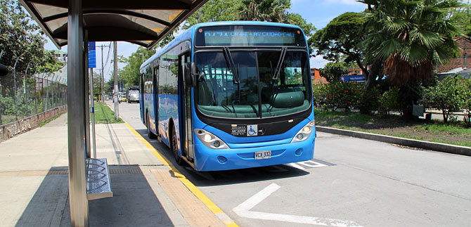 Metrocali ha instalado 44 aparatos solares en paradas del MIO, que almacenan energa