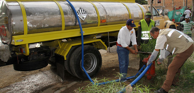 Emcali habilita bombeo de agua e hidrantes para la ladera norte y barrios del sur