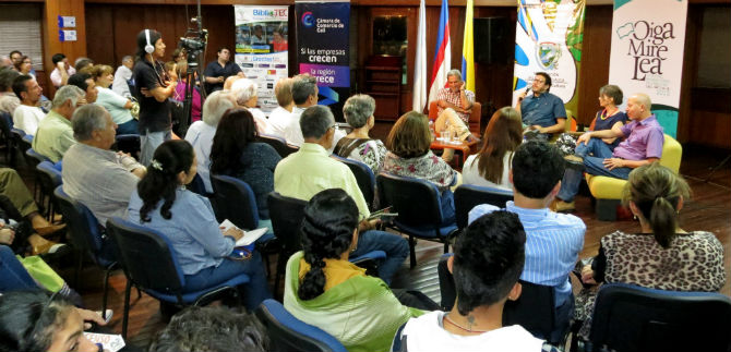 Coloquio sobre literatura y periodismo refrenda una uni�n ya indisoluble