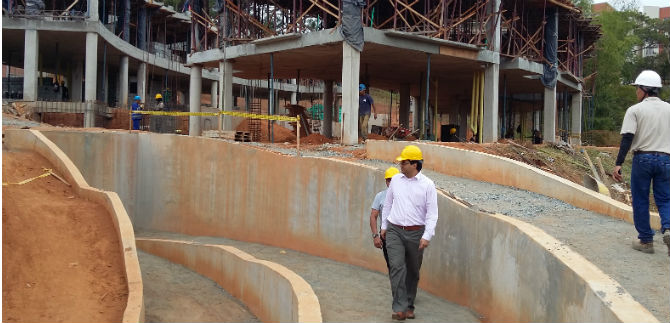 Educaci�n mejora infraestructura de tres colegios del sur