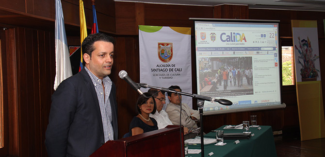Encargan direcci�n del Teatro Municipal a Roberto Reyes, actual asesor de Inform�tica