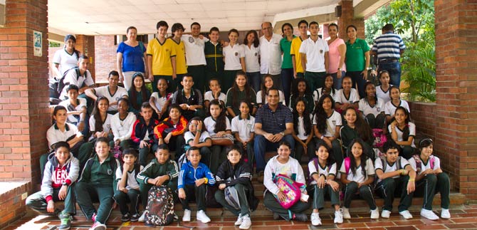 600 estudiantes se grad�an en Go Cali