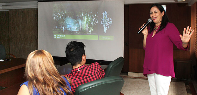 Este jueves 3 diciembre, Tweetcam con la Directora del  Alumbrado Trinos de Color