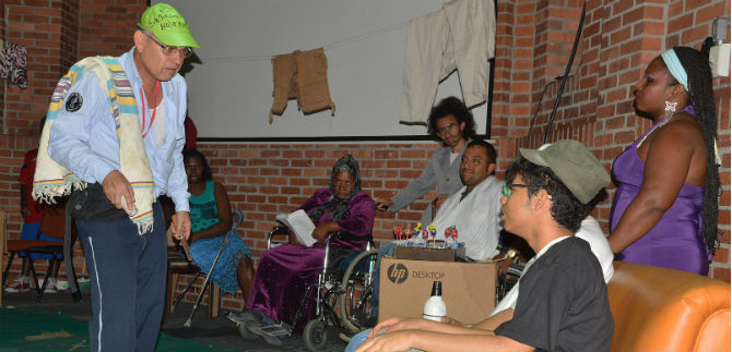 Con teatro se conmemor� D�a Internacional de la Discapacidad