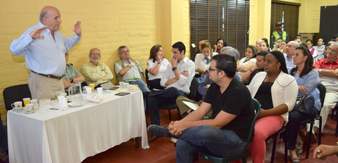 Alcalde Armitage anunci� instalaci�n de subestaci�n de tr�nsito en el sur