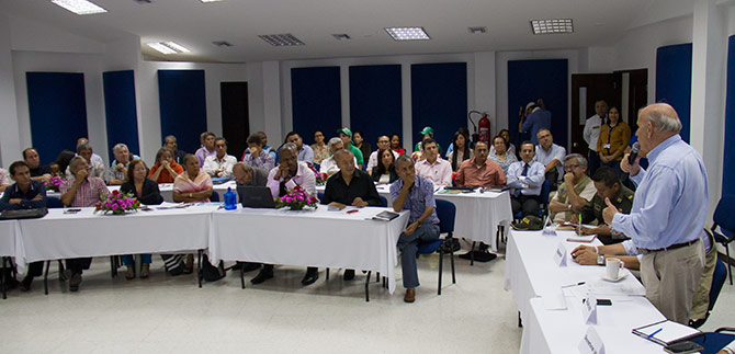 Participacin de lderes comunitarios para el desarrollo de la comuna 17