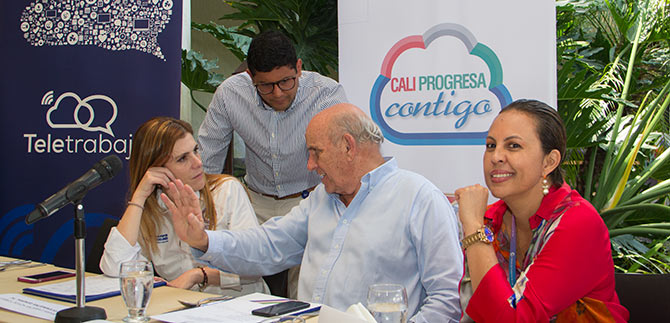 Pacto por el Teletrabajo busca mejorar productividad desde casa y uso de nuevas tecnolog�as