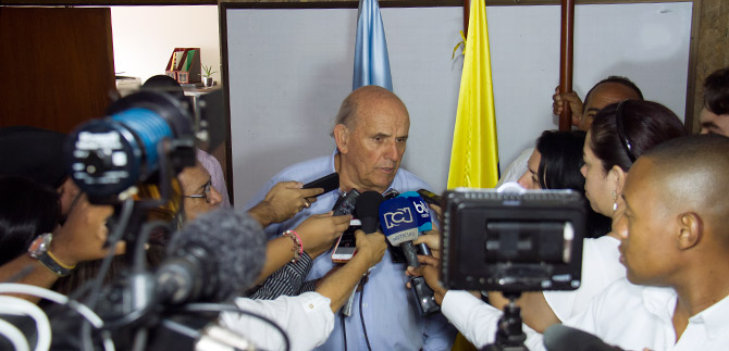 Alcalde Armitage rechaza vandalismo contra el MIO