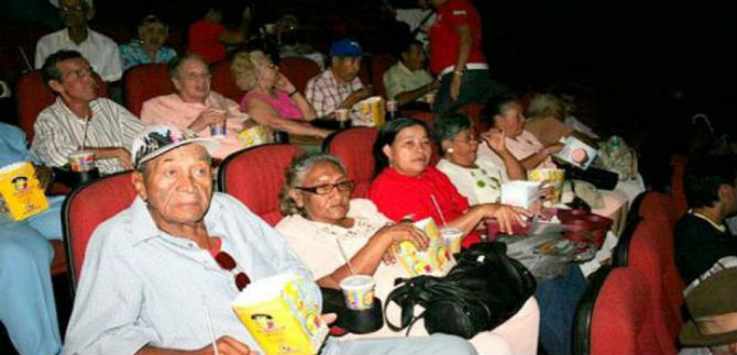 Este viernes, cine gratuito para los adultos mayores en Cinecolombia