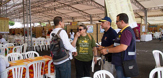 Riesgo resalta buen comportamiento de asistentes a la apertura del Festival Petronio