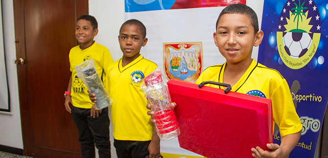 La Secretara de Educacin incentiva nios deportistas