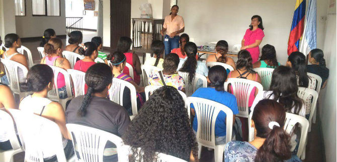 Inician proceso de formaci�n con 200 mujeres cale�as