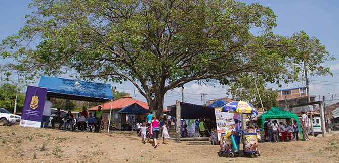 La Secretara de Vivienda estuvo en la Brigada de Servicios de la Alcalda