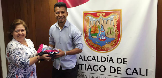 Asesor�a de Asuntos �tnicos apoya a fundaci�n para brindar una mano amiga a ni�os menos favorecidos