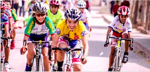 Los hermanos Escobar Gajardo,  los  nietos  ciclistas del abuelo futbolista