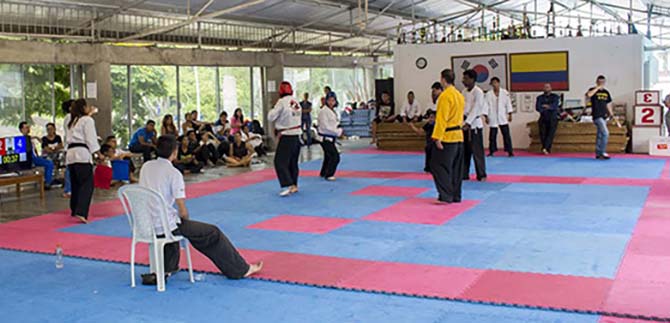 Juancho Andrade, el abanderado de la comuna 10 en artes marciales