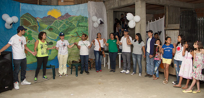 Habitantes de Pance le apostaron a tejer una convivencia en paz