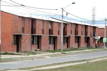 Reubicarn a 361 hogares de varios asentamientos, en Potrero Grande