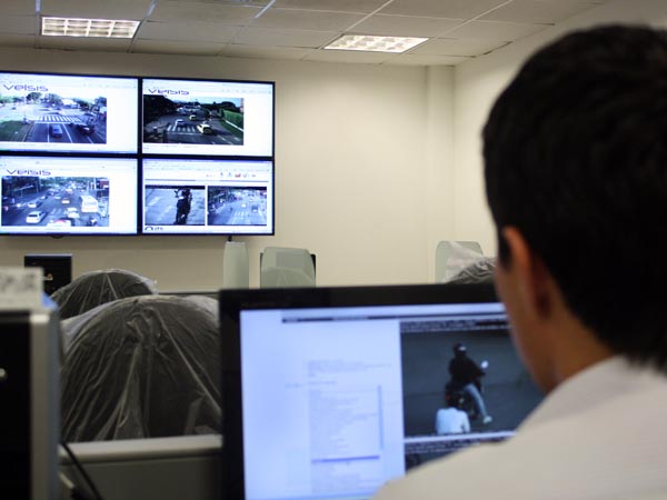 Polica podr vigilar en Cali a travs de las cmaras de fotomultas