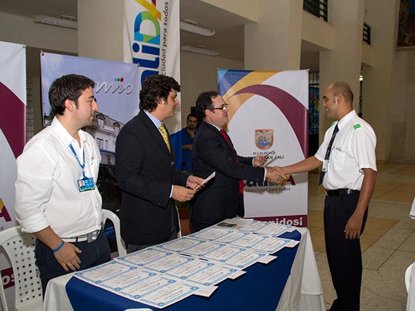 19 operadores del MO fueron premiados por la prestacin de un servicio oportuno y humano