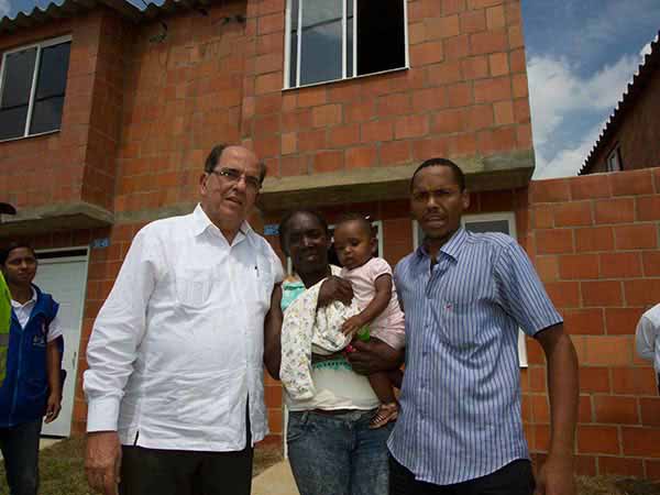 Alcalde Guerrero garantiza que nuevos moradores de Valle Verde contarn con mayores oportunidades sociales