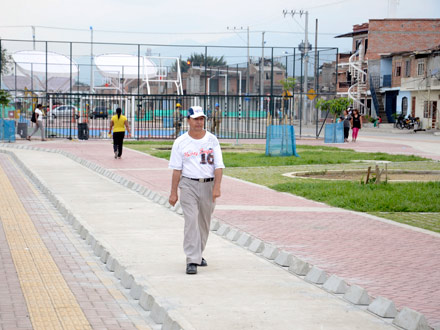 Alumbrado de Alameda Sol de Oriente pas� al �Nuevo Parque de la 72w�