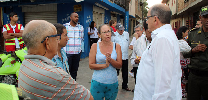 Comuna 15 es prioritaria para el programa Pavimentaci�n en Adoquines: Alcalde de Cali