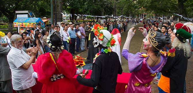 Con Mesa de Negociaci�n se dio inicio al Festival Internacional de Teatro de Cali