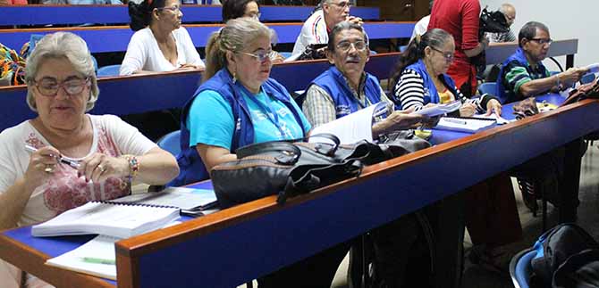 50 jueces de paz se grad�an en procesos restaurativos y construcci�n de Paz
